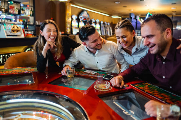 Live Super Sic Bo table on panen123jp showing dealer, dice, and betting interface